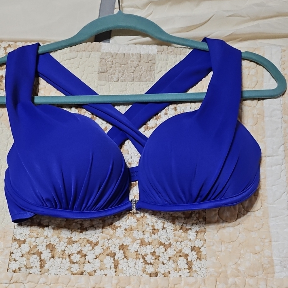NWOT VENUS Vibrant Blue Cross-Back Bra